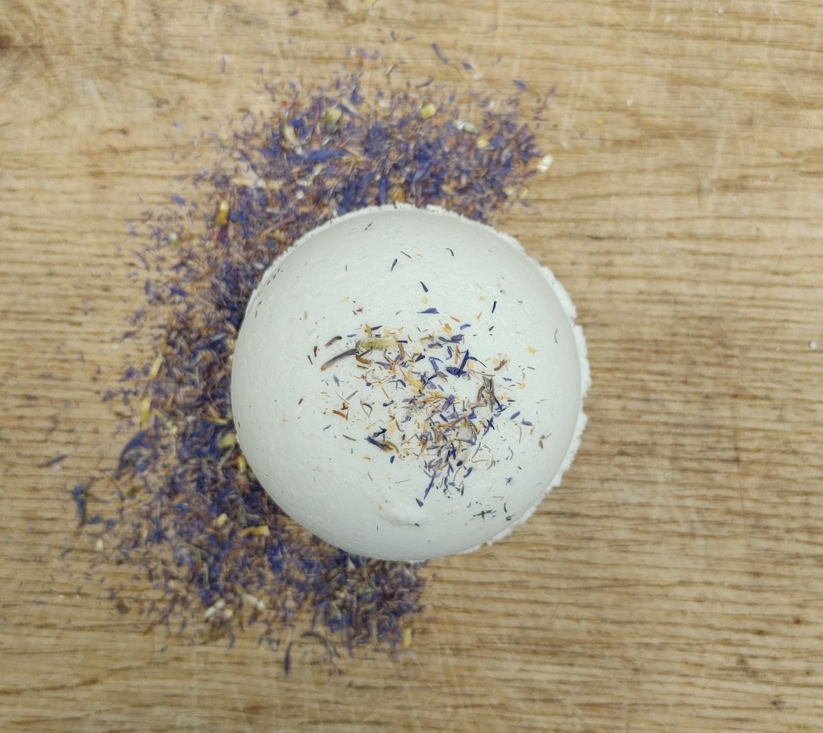 jasmine vanilla scented bath bomb for relaxation by the wynter rose