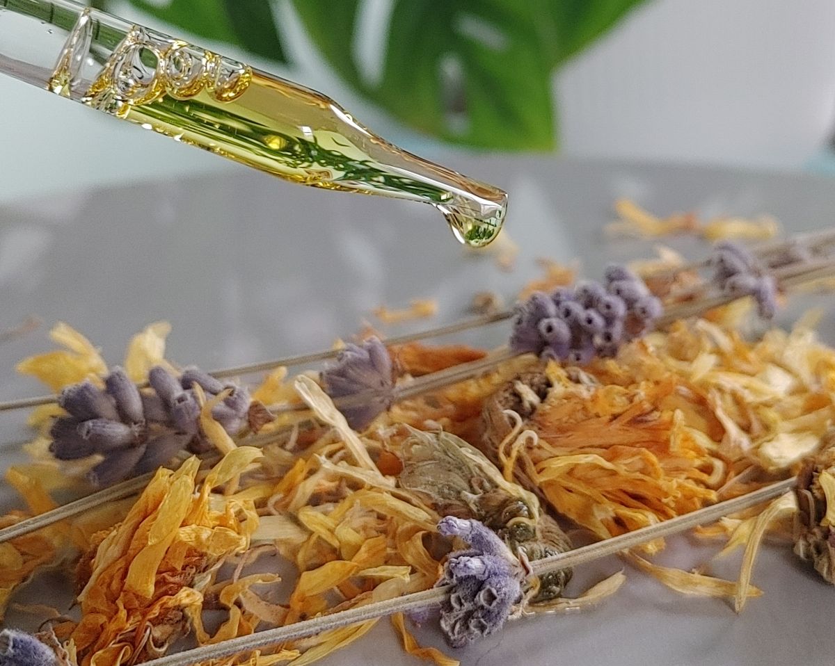 "Youthful" Face Oil.