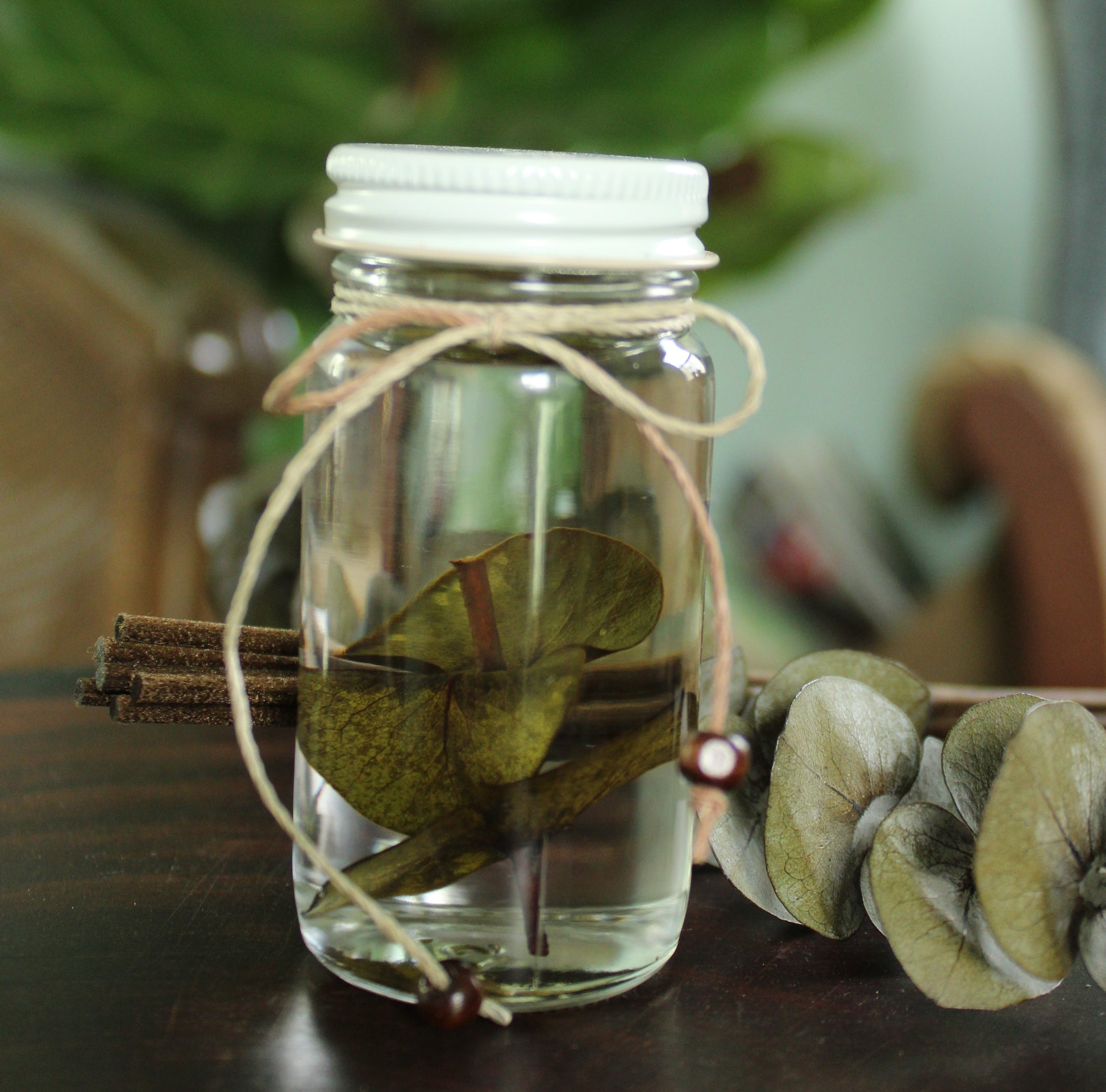 Eucalyptus Peppermint Reed Diffuser.